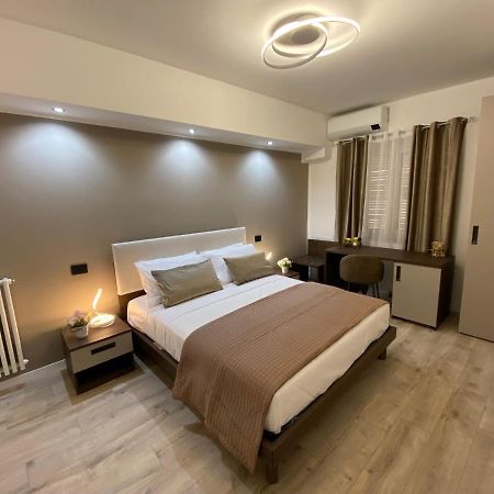Hotel Plaza Ungheria Palermo Ngoại thất bức ảnh