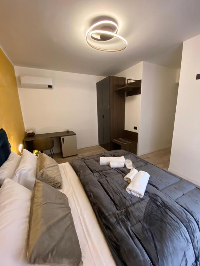 Hotel Plaza Ungheria Palermo Ngoại thất bức ảnh