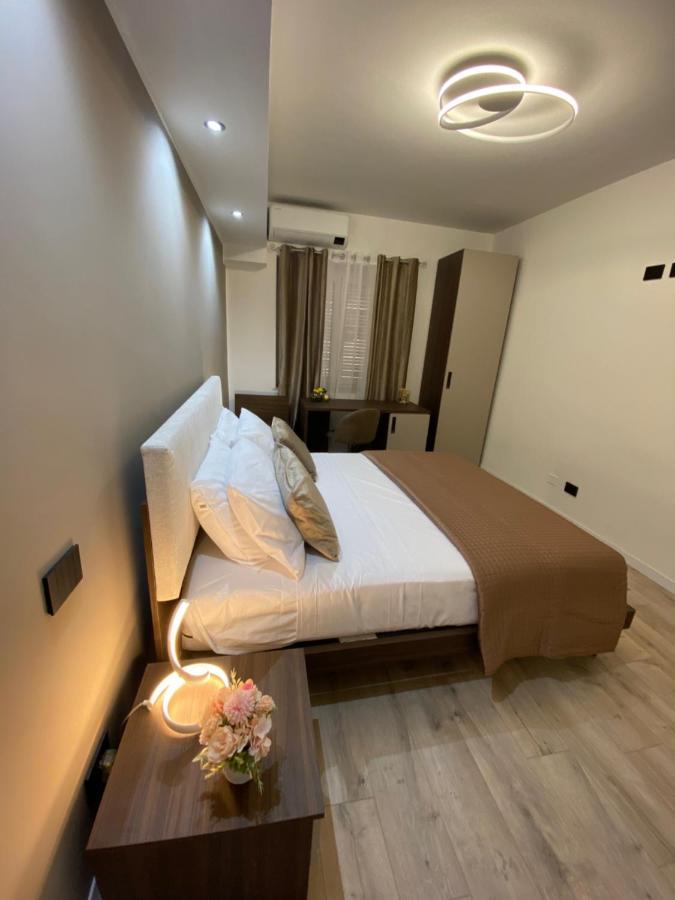 Hotel Plaza Ungheria Palermo Ngoại thất bức ảnh
