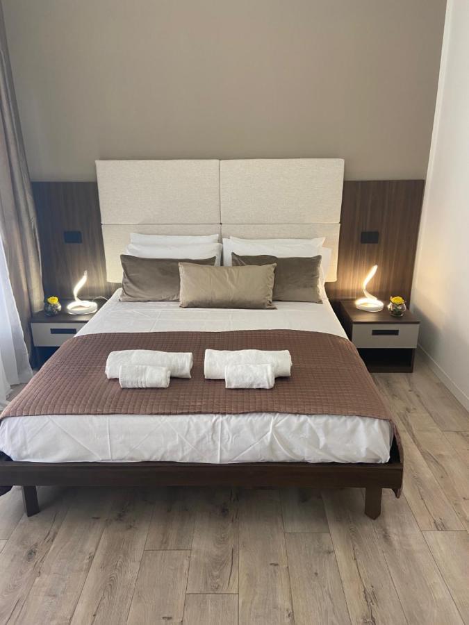 Hotel Plaza Ungheria Palermo Ngoại thất bức ảnh